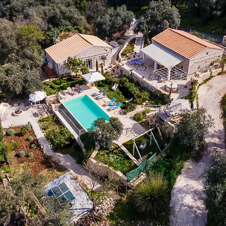 Natura, Tranquility & Privacy Near Acharavi 빌라